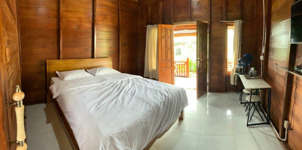Tanah Penida Bungalows Ped Экстерьер фото